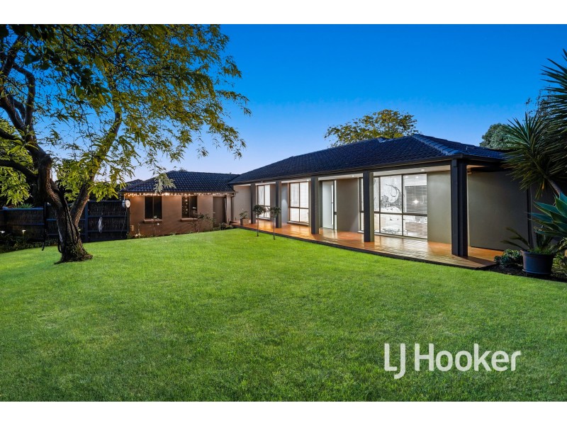 64 Balmain Drive, Berwick VIC 3806