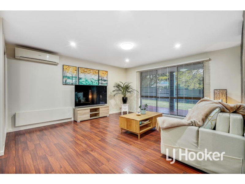 64 Balmain Drive, Berwick VIC 3806