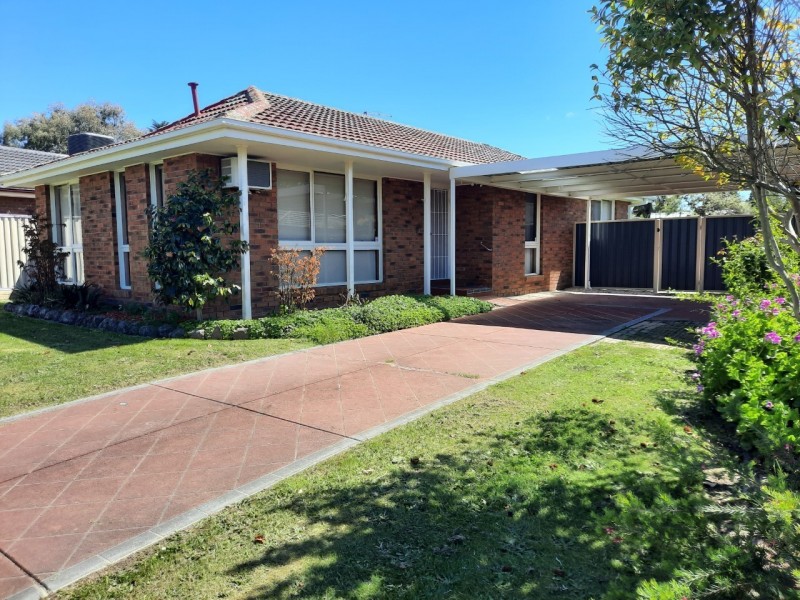 2 Franleigh Drive, Narre Warren VIC 3805