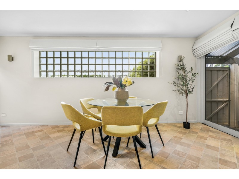 2 Buchanan Road Road, Berwick VIC 3806