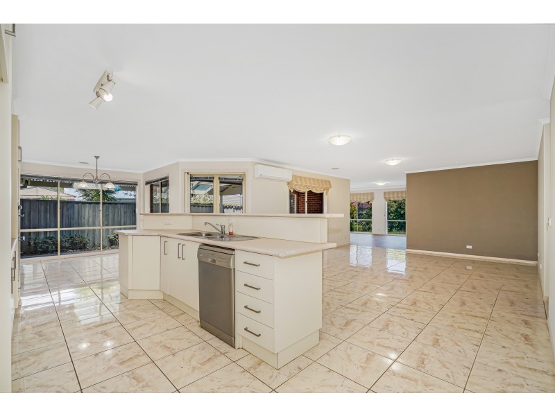 3 Edinburgh Drive, Beaconsfield VIC 3807