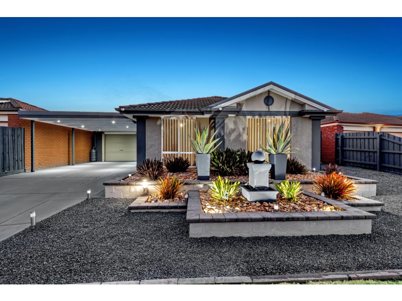 35 Lochard Terrace, Narre Warren South VIC 3805