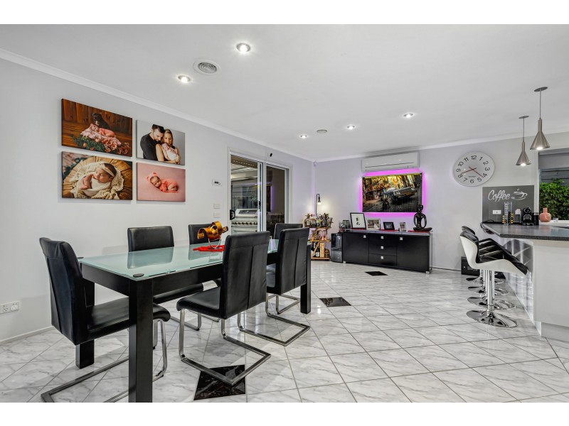 35 Lochard Terrace, Narre Warren South VIC 3805