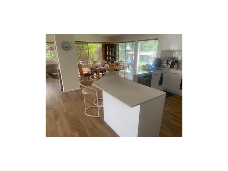 5 Holder Place, Berwick VIC 3806