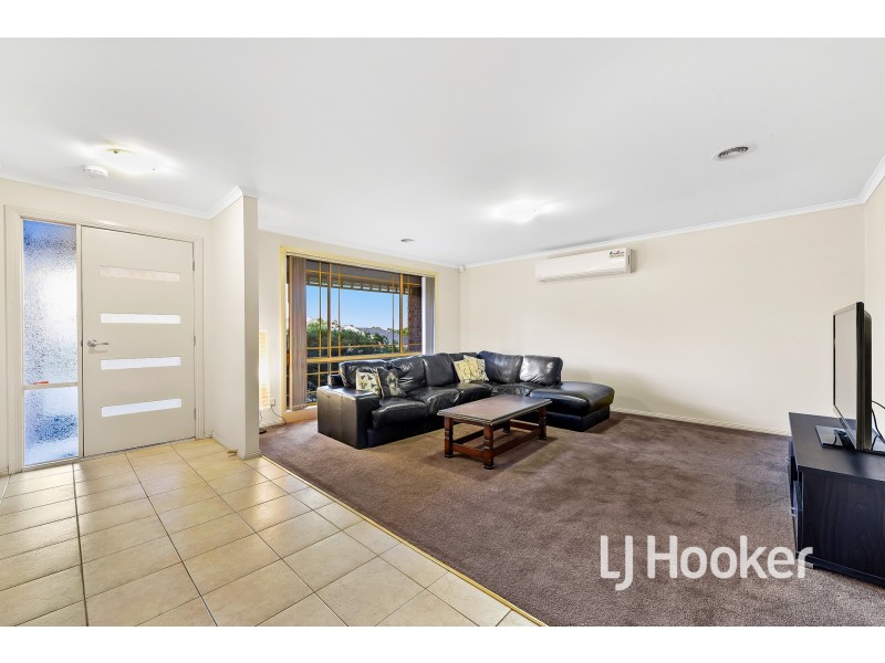 5 Mitchell Court, Berwick VIC 3806