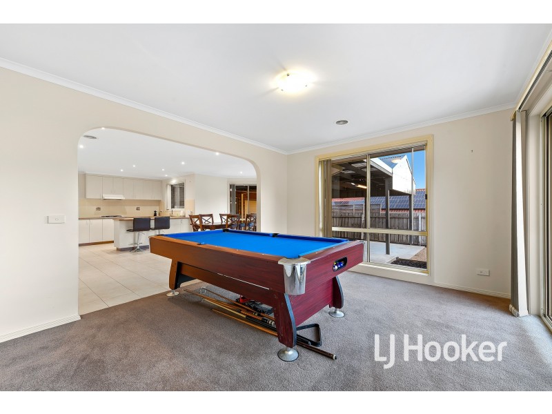 5 Mitchell Court, Berwick VIC 3806