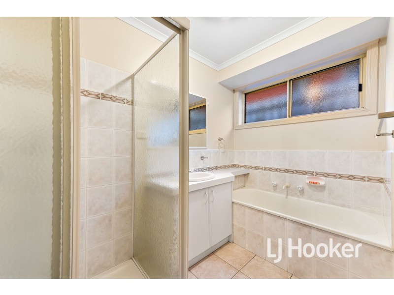 5 Mitchell Court, Berwick VIC 3806