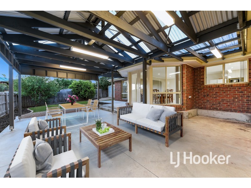 5 Mitchell Court, Berwick VIC 3806