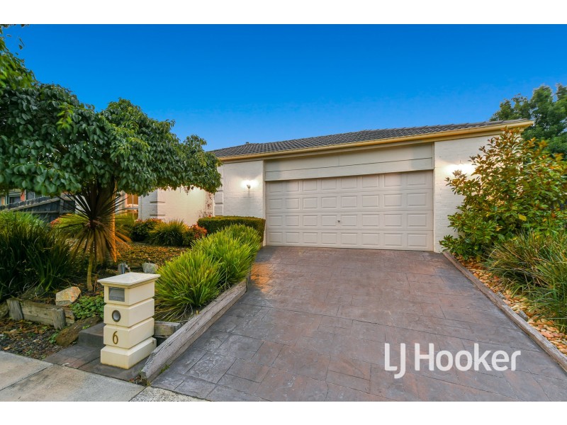 6 Brent Close, Berwick VIC 3806