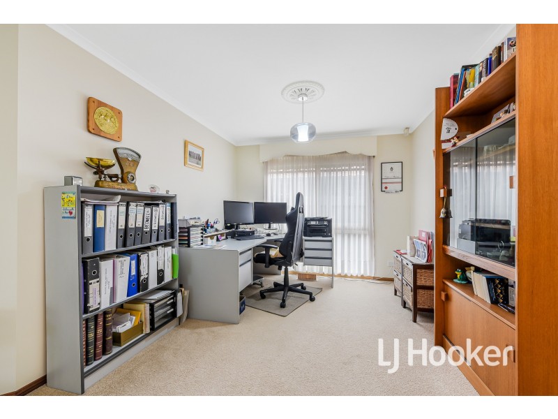 4 Kirkham Court, Berwick VIC 3806