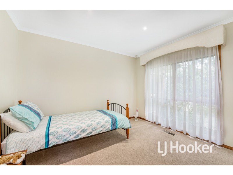 4 Kirkham Court, Berwick VIC 3806