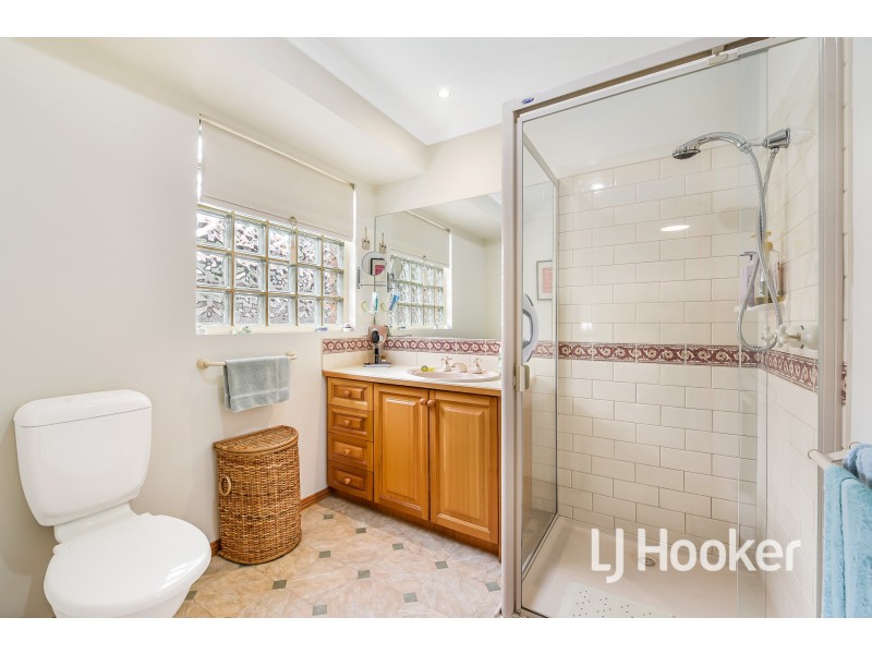 4 Kirkham Court, Berwick VIC 3806