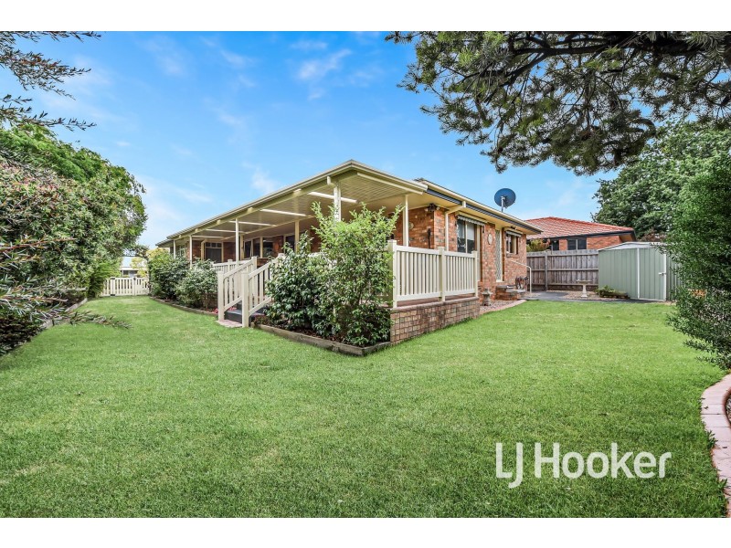 4 Kirkham Court, Berwick VIC 3806