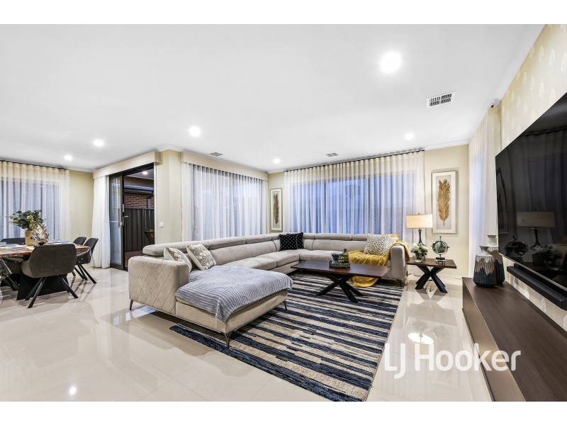 21 Excalibur Street, Berwick VIC 3806