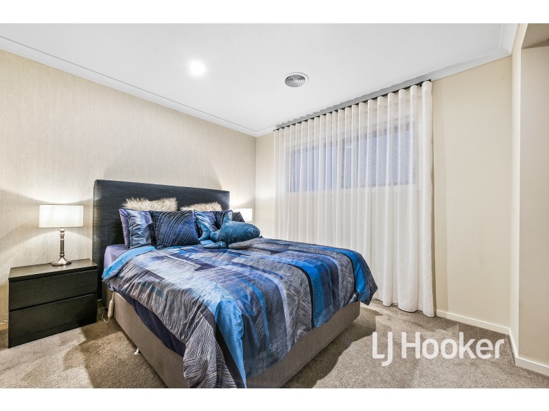 21 Excalibur Street, Berwick VIC 3806