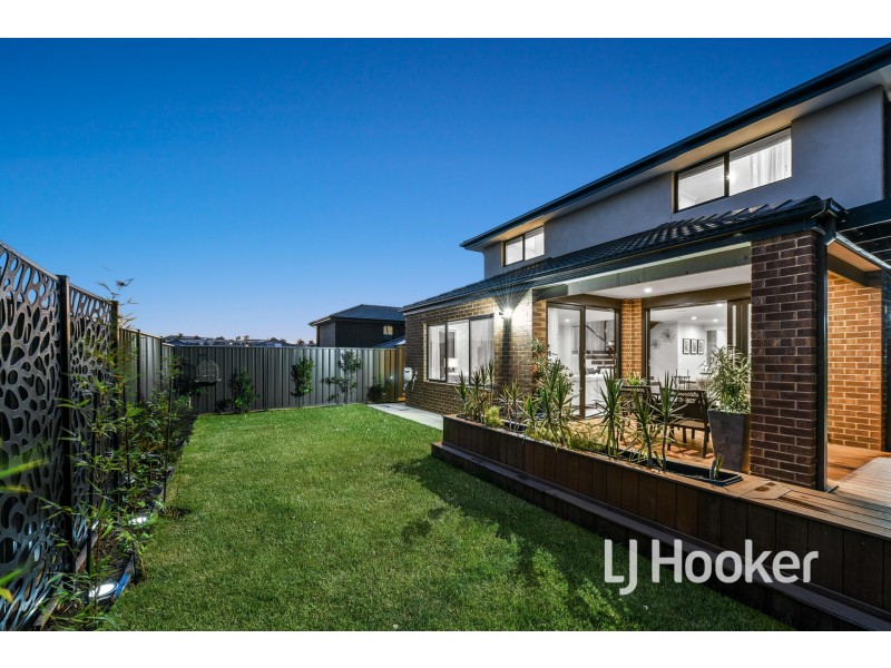 21 Excalibur Street, Berwick VIC 3806