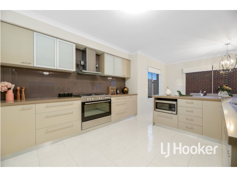 1 Parkvista Place, Berwick VIC 3806