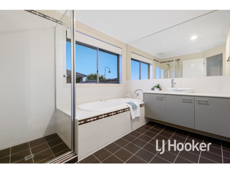 1 Parkvista Place, Berwick VIC 3806