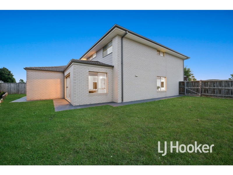 1 Parkvista Place, Berwick VIC 3806