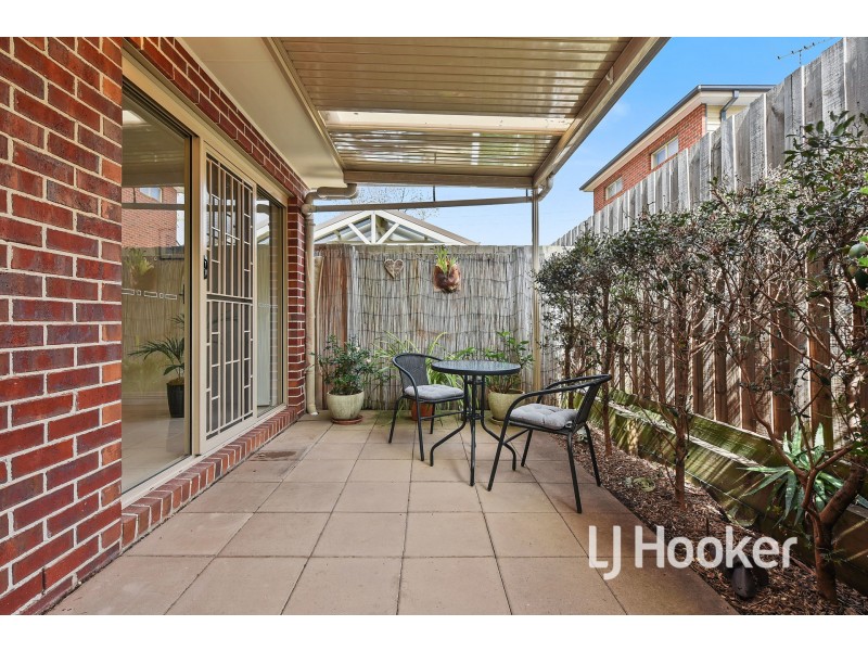 2/167 High Street, Berwick VIC 3806