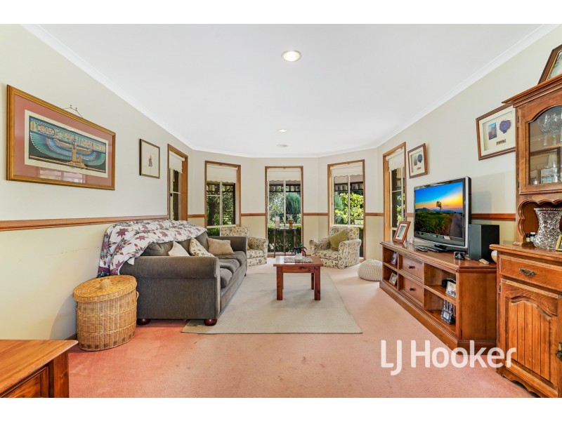 60 Ryan Road, Pakenham VIC 3810