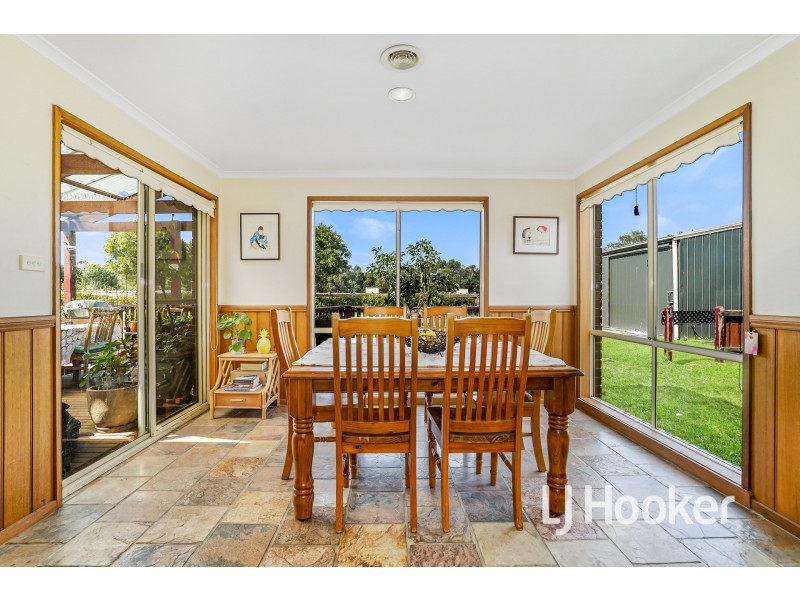 60 Ryan Road, Pakenham VIC 3810