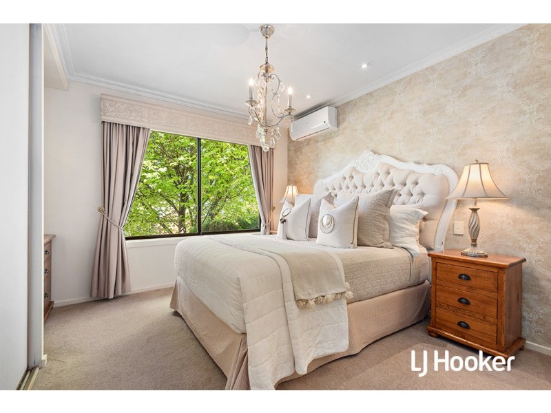 1 Harkaway Road, Berwick VIC 3806