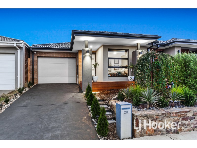 20 Dargle Way, Clyde North VIC 3978