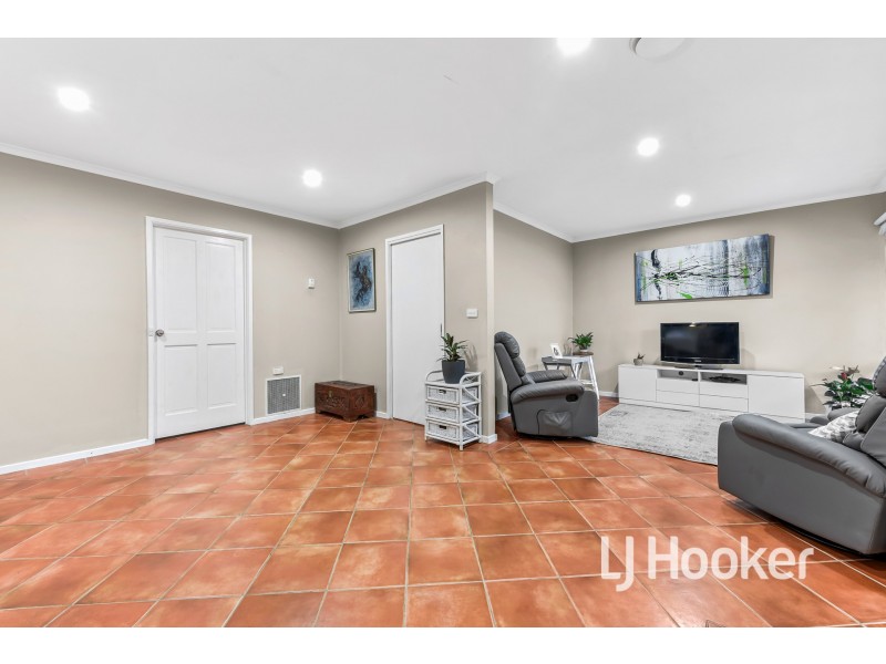 45 Collins Crescent, Berwick VIC 3806