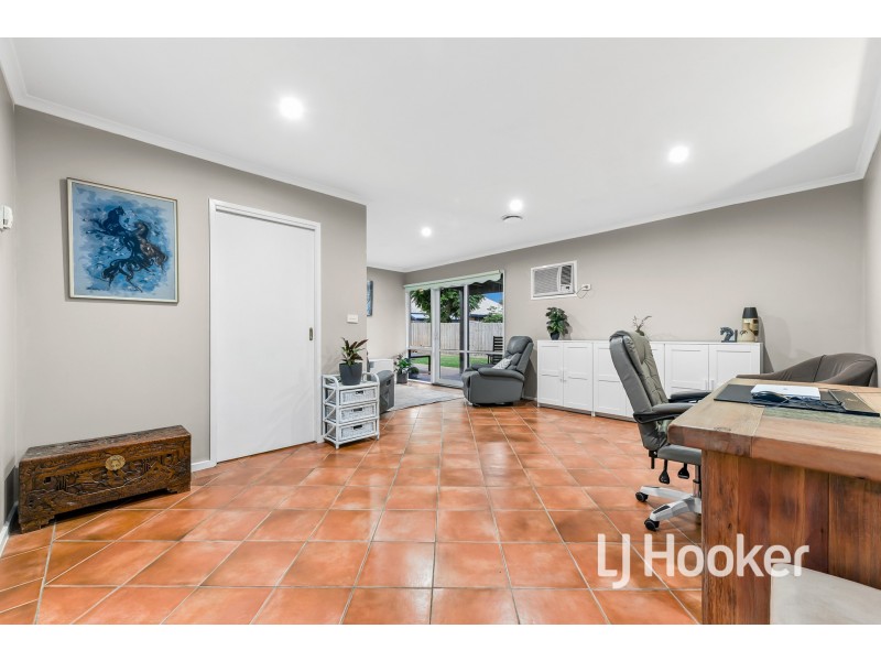 45 Collins Crescent, Berwick VIC 3806