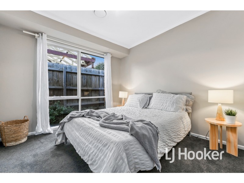 45 Collins Crescent, Berwick VIC 3806