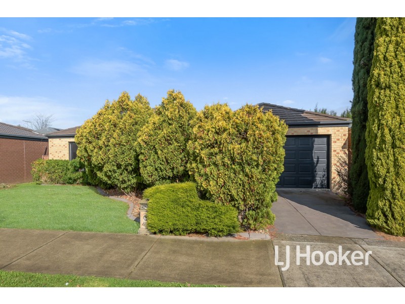 45 Grand Arch Way, Berwick VIC 3806