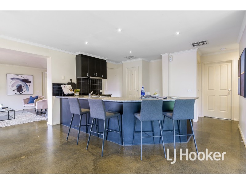 45 Grand Arch Way, Berwick VIC 3806