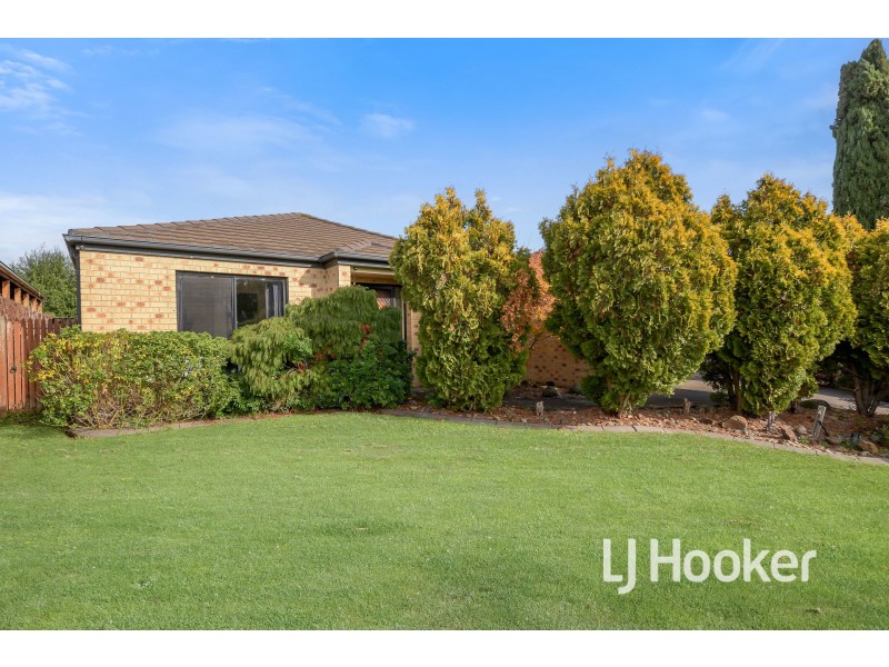 45 Grand Arch Way, Berwick VIC 3806