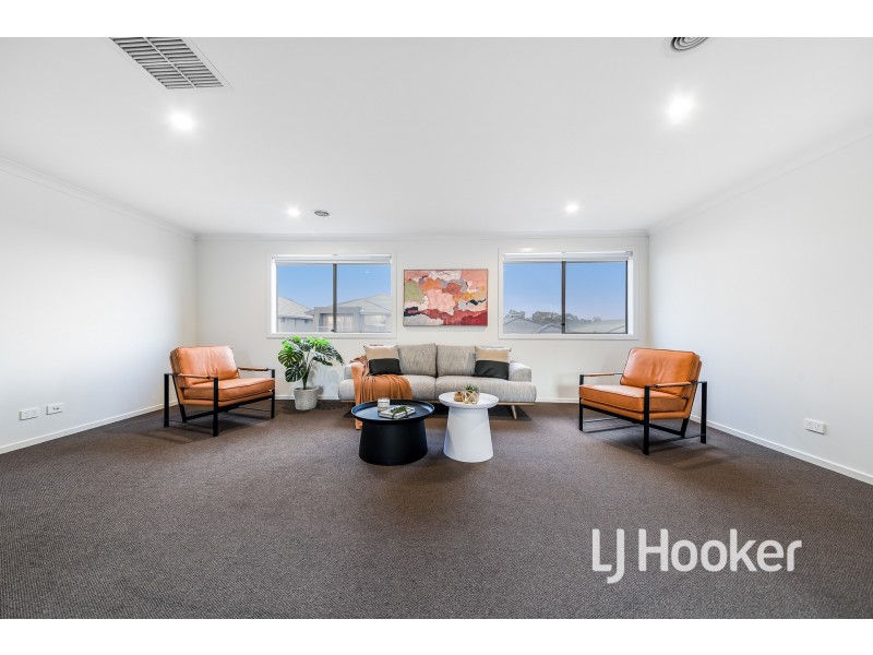 62 Warmbrunn Crescent, Berwick VIC 3806