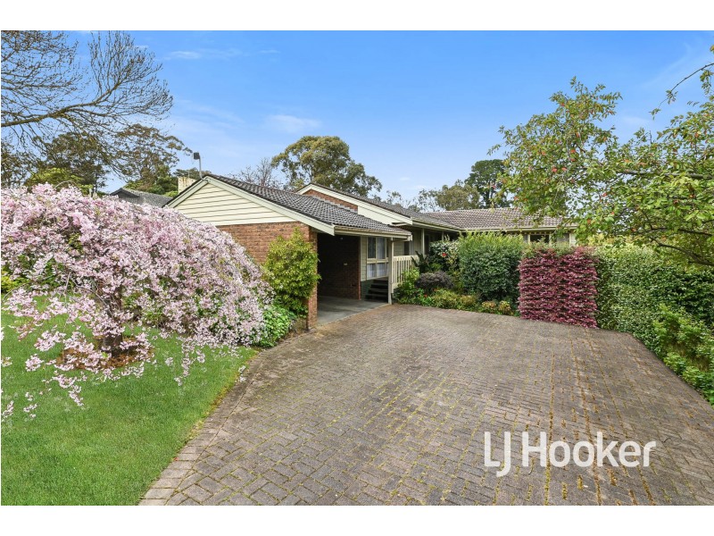 4 York Road, Berwick VIC 3806