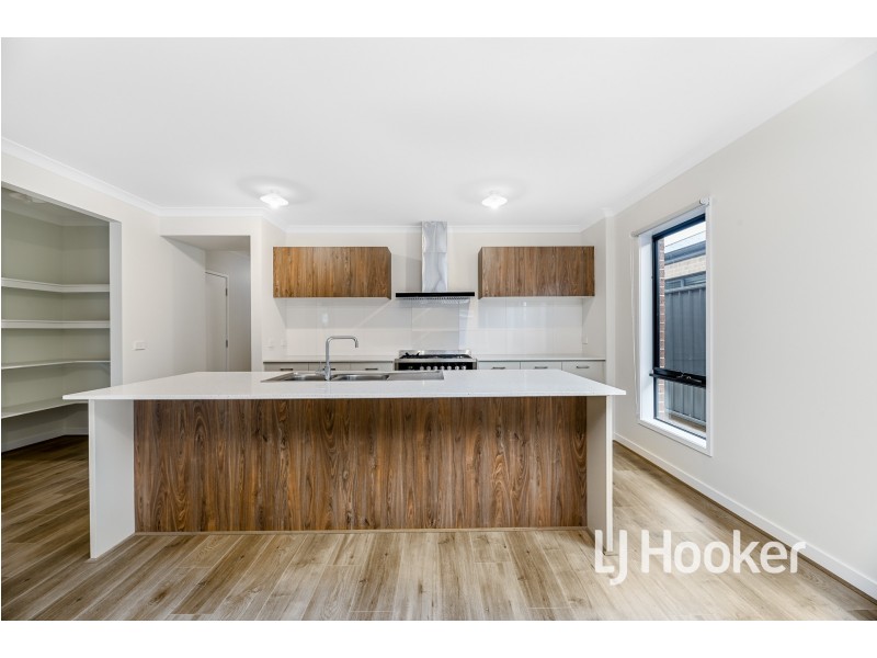 161 Carnival Boulevard, Berwick VIC 3806