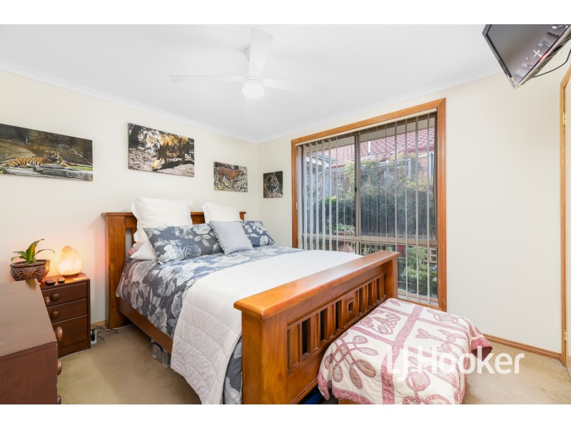 6 Rossi Close, Pakenham VIC 3810