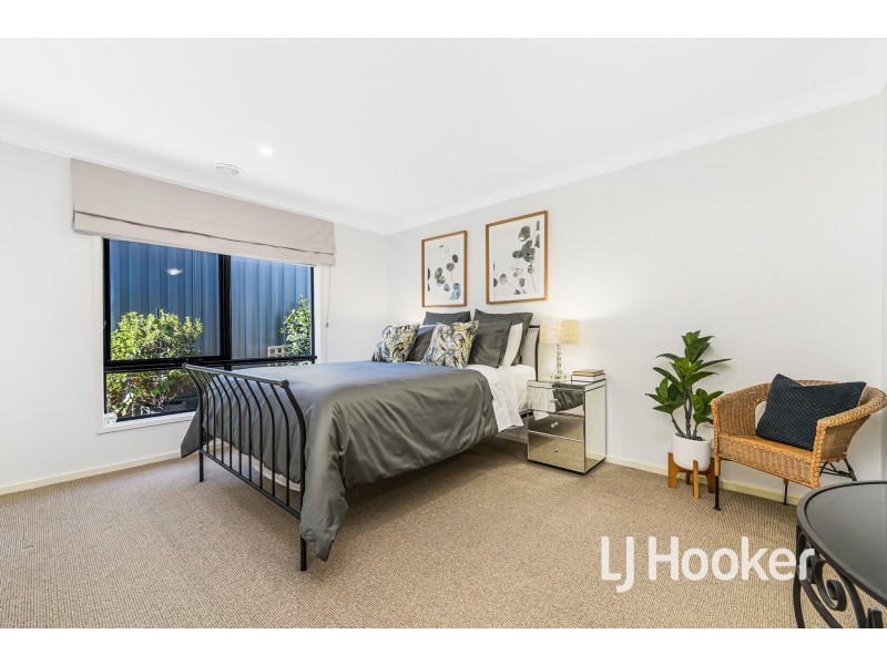 20 Whitehaven Street, Berwick VIC 3806