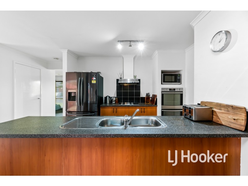 6 Eglinton Close, Berwick VIC 3806