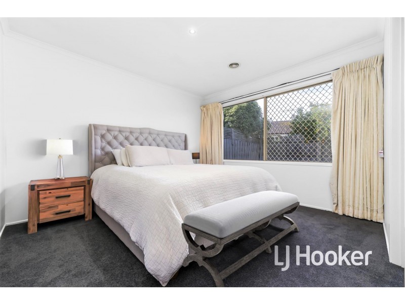 6 Eglinton Close, Berwick VIC 3806