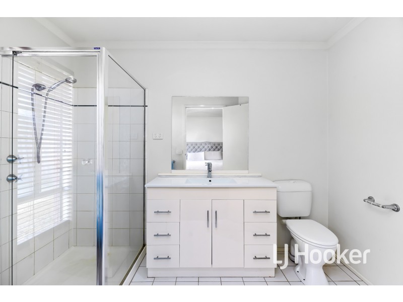 6 Eglinton Close, Berwick VIC 3806