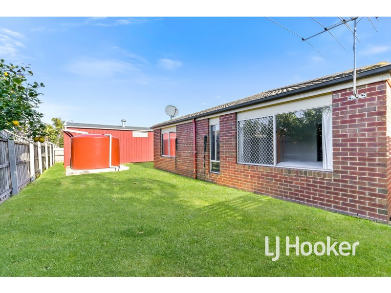 6 Eglinton Close, Berwick VIC 3806