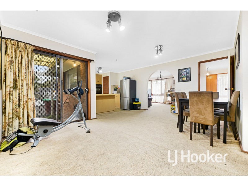 16 Hardy Court, Berwick VIC 3806
