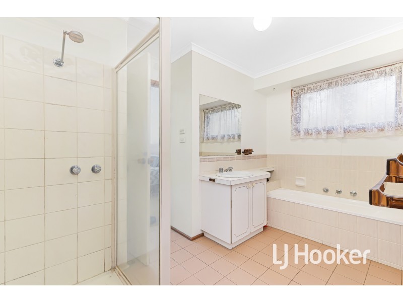 16 Hardy Court, Berwick VIC 3806