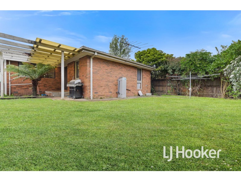 16 Hardy Court, Berwick VIC 3806