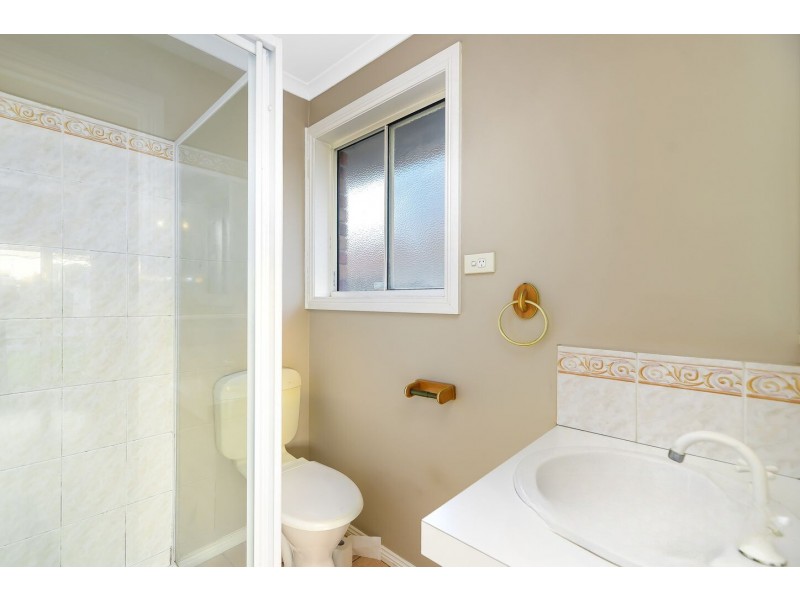 4 Kinsale View, Berwick VIC 3806