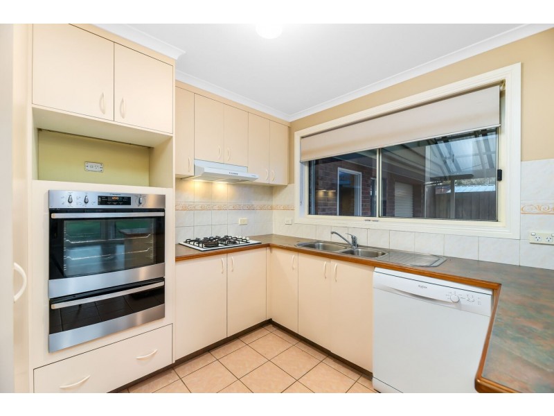 4 Kinsale View, Berwick VIC 3806