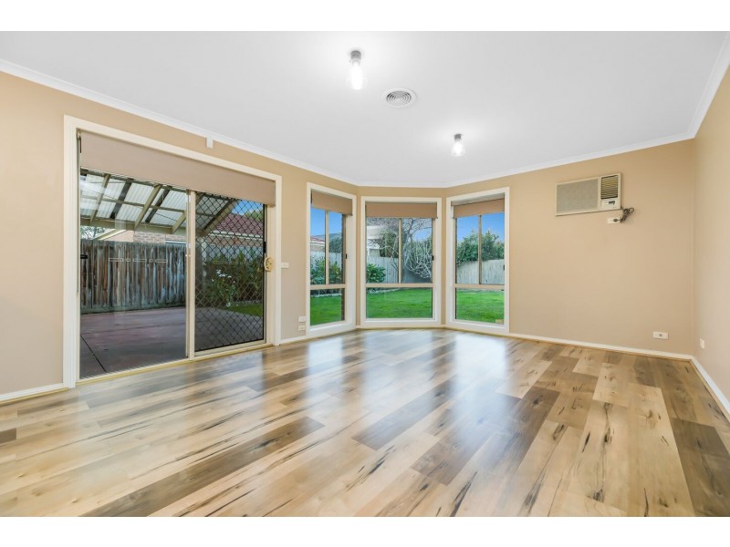 4 Kinsale View, Berwick VIC 3806