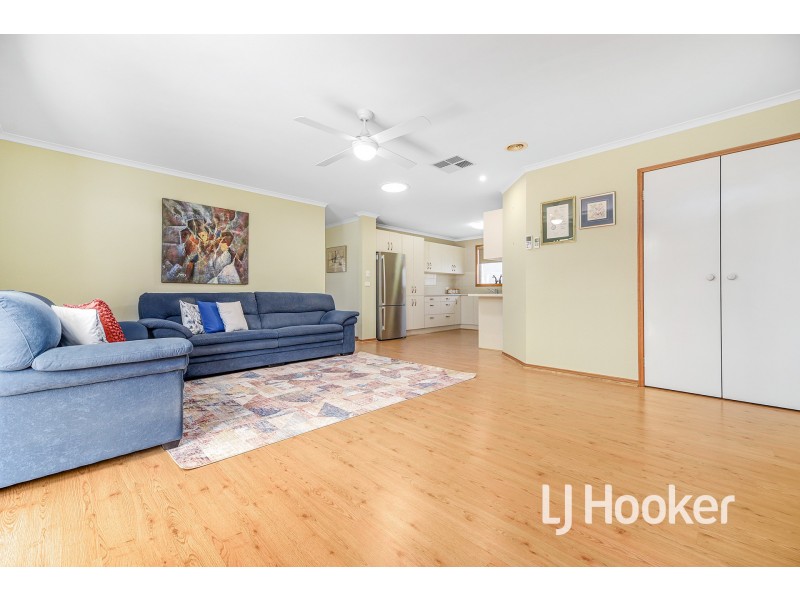 4 Oakbank Close, Berwick VIC 3806